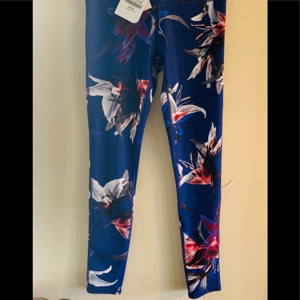 New Fabletics Leggings Size XXS